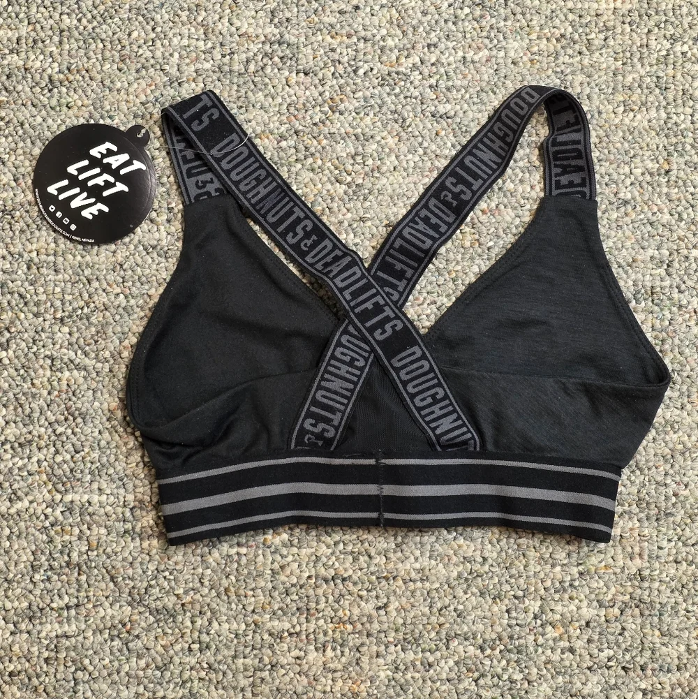 Doughnuts & Deadlifts Logo Crossback Sports Bra NWT XS